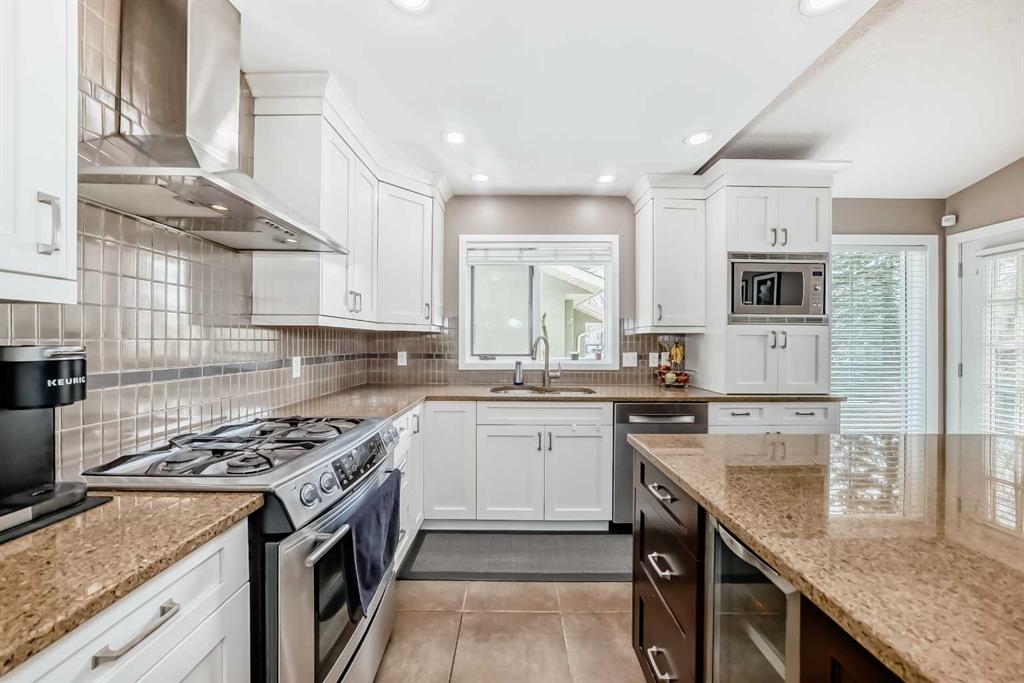 Picture for 139 Wood Valley Bay SW