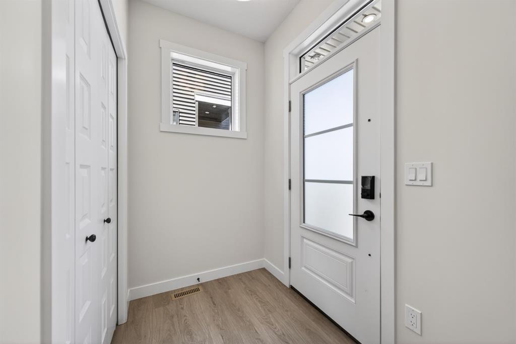 Picture for 1059 Bayview Crescent 