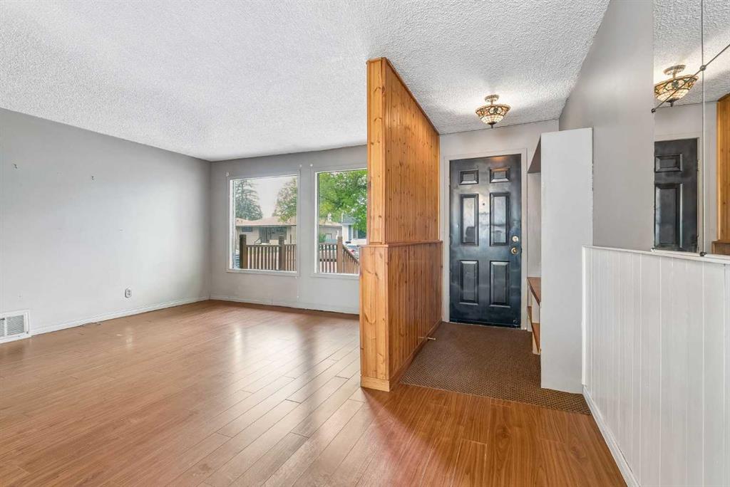 Picture for 6636 18 Street SE