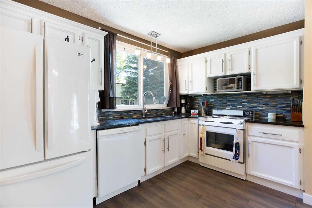 Picture for 81, 630 Sabrina Road SW