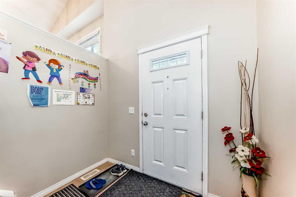 Picture for 398 MARTINDALE Drive NE
