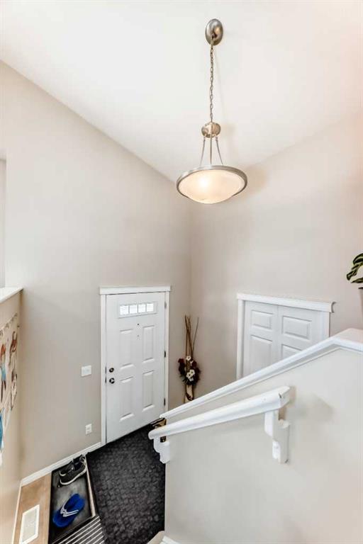 Picture for 398 MARTINDALE Drive NE