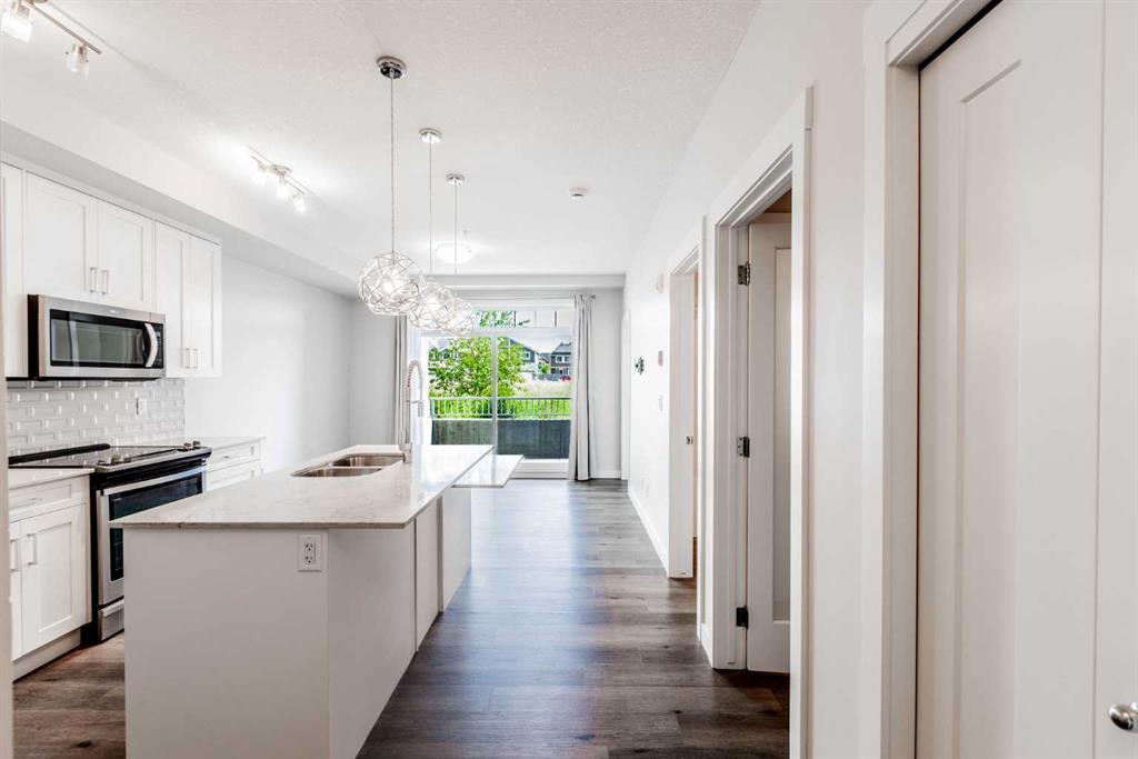 Picture for 111, 300 Auburn Meadows Common SE