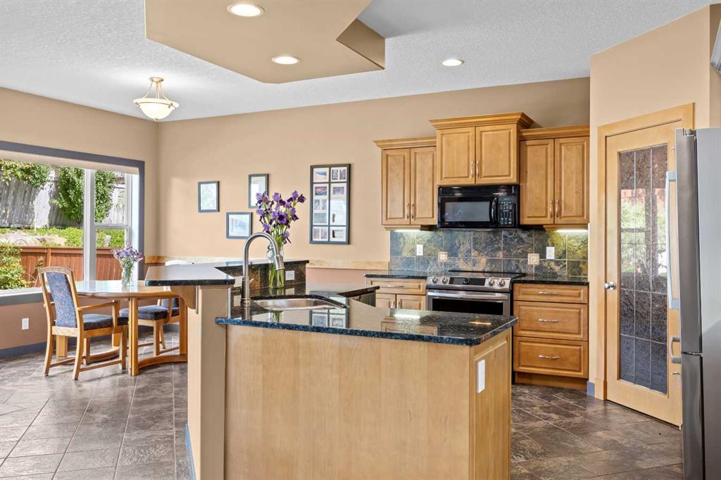 Picture for 139 Tuscany Ridge Close NW