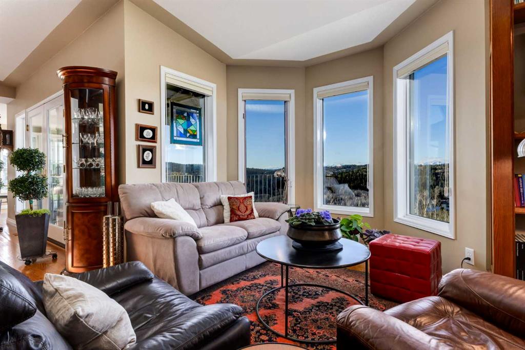 Picture for 42 Sunset Way  https://www.cirrealty.ca/reb/creb/17/A2265917_19.jpg