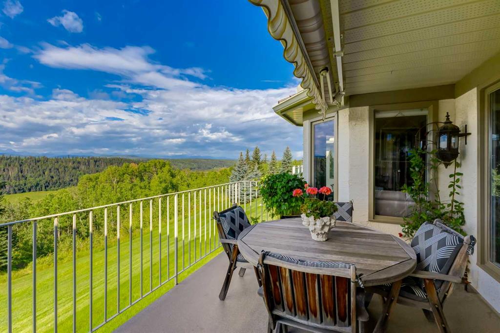 Picture for 42 Sunset Way  https://www.cirrealty.ca/reb/creb/17/A2265917_22.jpg