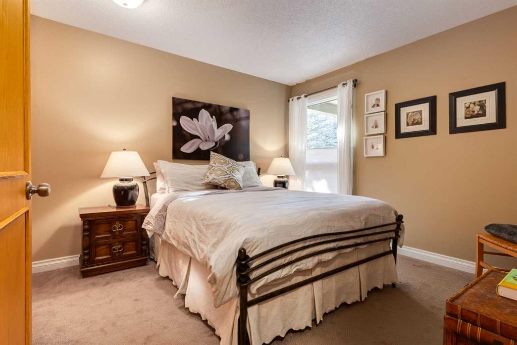 Picture for 42 Sunset Way  https://www.cirrealty.ca/reb/creb/17/A2265917_25.jpg