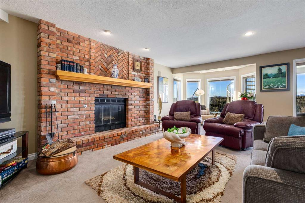 Picture for 42 Sunset Way  https://www.cirrealty.ca/reb/creb/17/A2265917_34.jpg