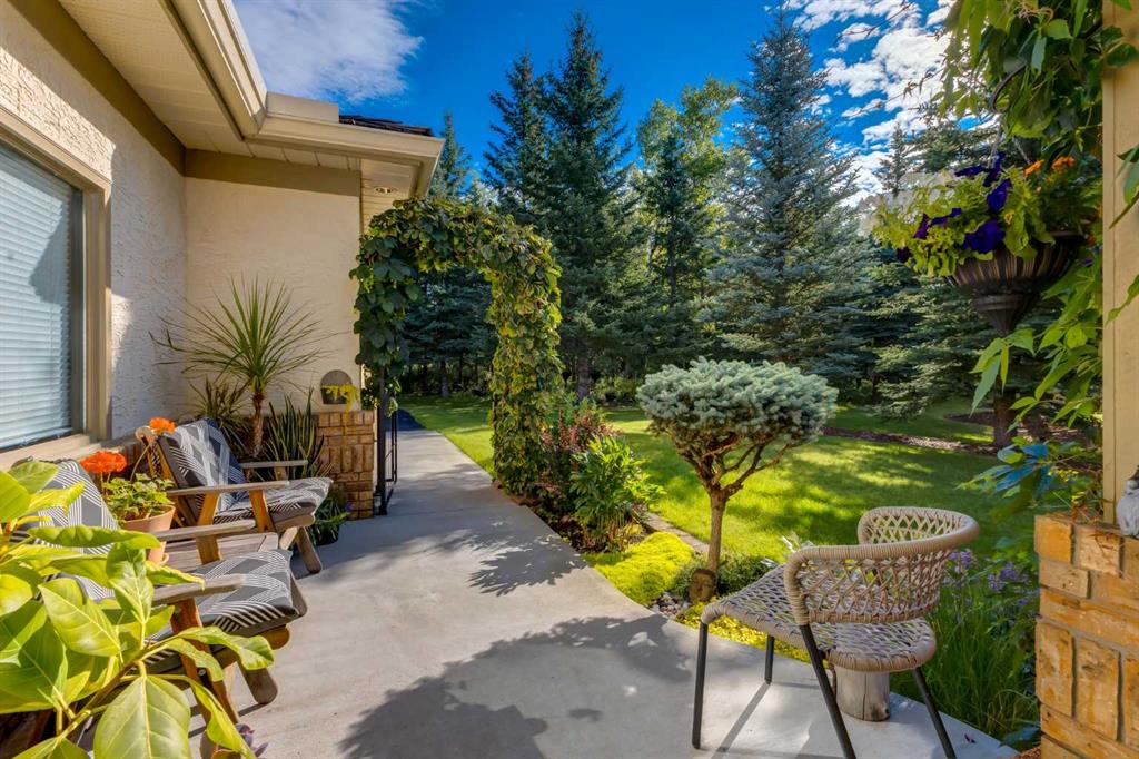Picture for 42 Sunset Way  https://www.cirrealty.ca/reb/creb/17/A2265917_9.jpg