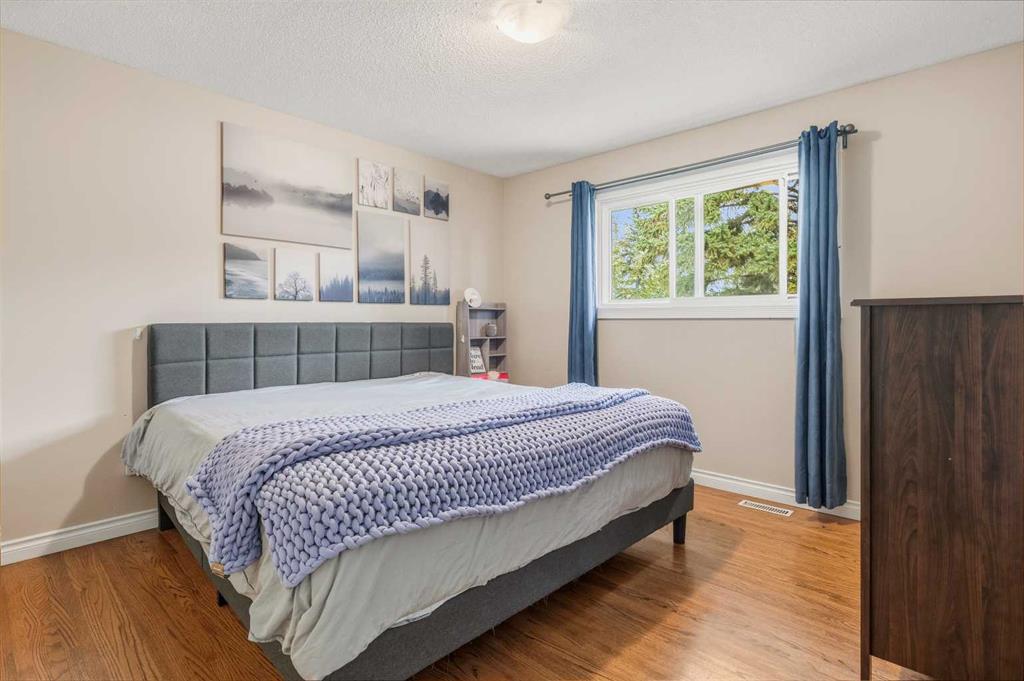 Picture for 515 Murray Place NE https://www.cirrealty.ca/reb/creb/17/A2266617_15.jpg