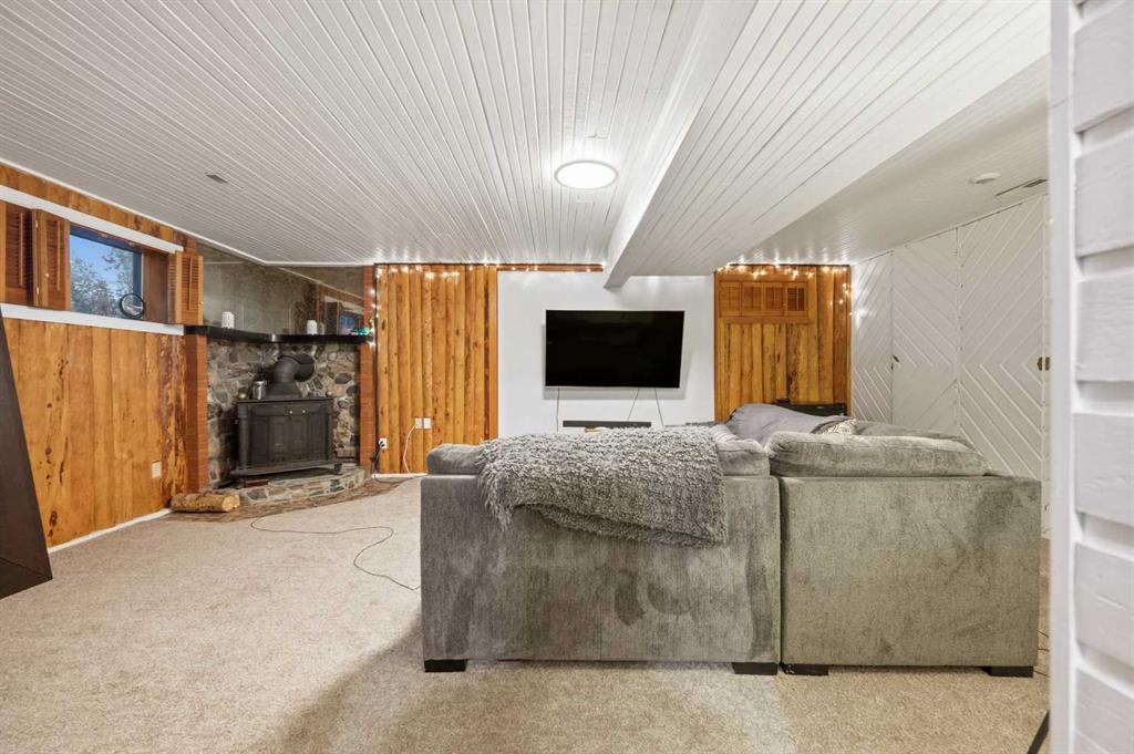Picture for 515 Murray Place NE https://www.cirrealty.ca/reb/creb/17/A2266617_17.jpg