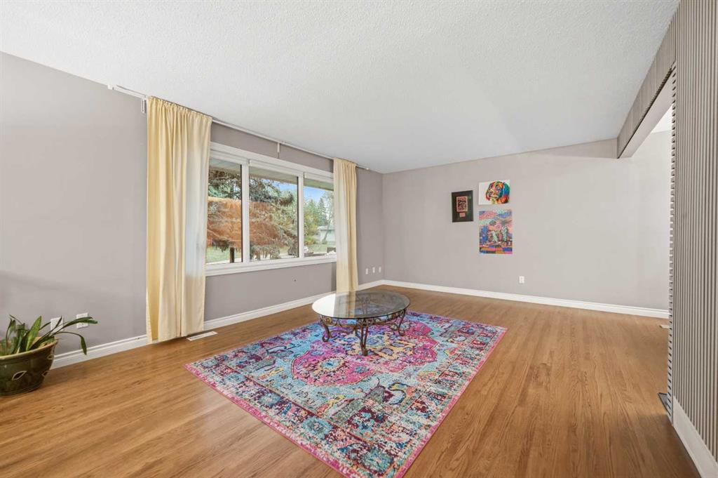 Picture for 515 Murray Place NE https://www.cirrealty.ca/reb/creb/17/A2266617_5.jpg