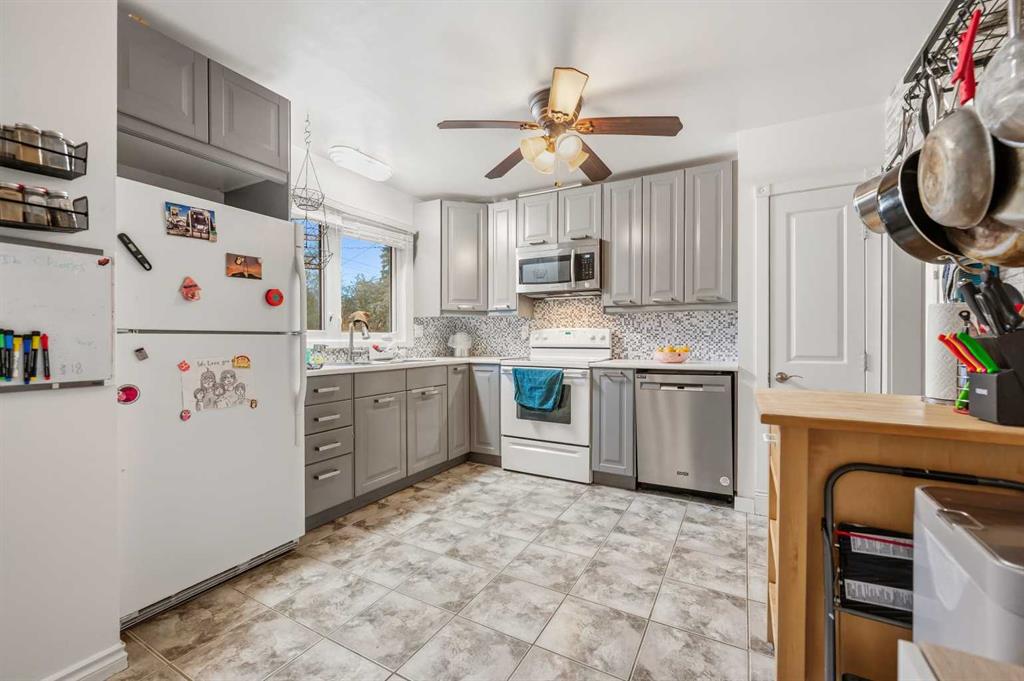Picture for 515 Murray Place NE https://www.cirrealty.ca/reb/creb/17/A2266617_9.jpg