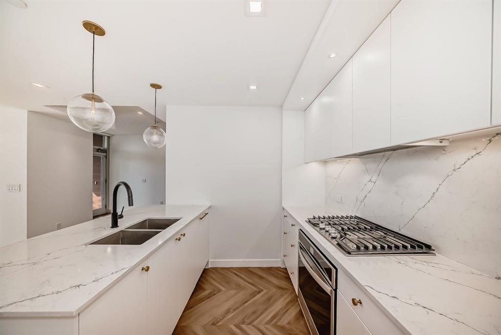 Picture for 112, 8445 Broadcast Avenue SW