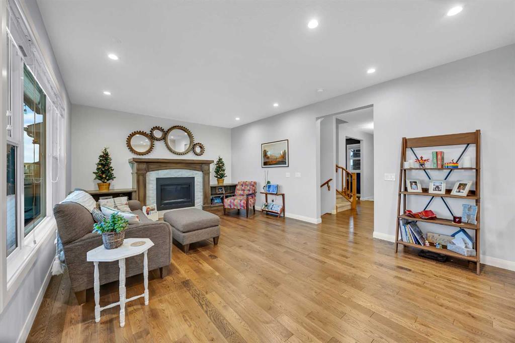 Picture for 264 Boulder Creek Crescent SE