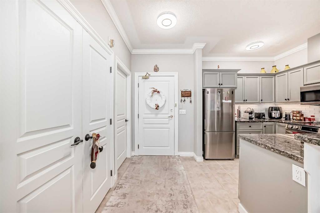 Picture for 301, 2320 Erlton Street SW