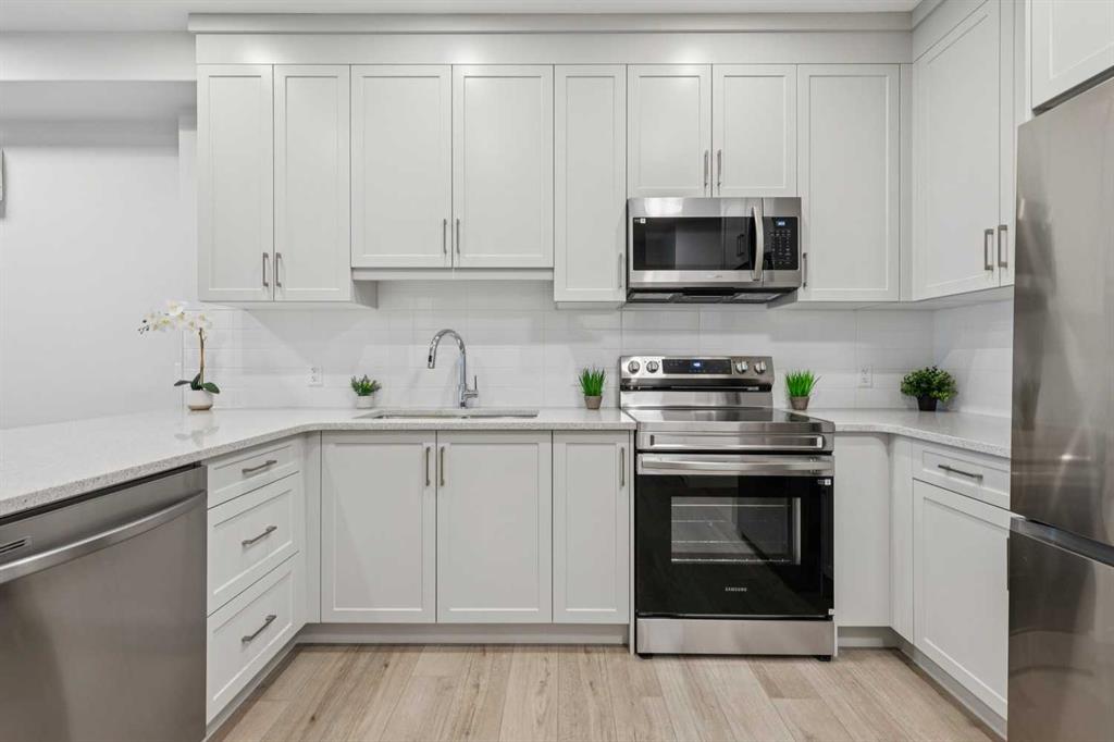 Picture for 2215, 2117 81 Street SW