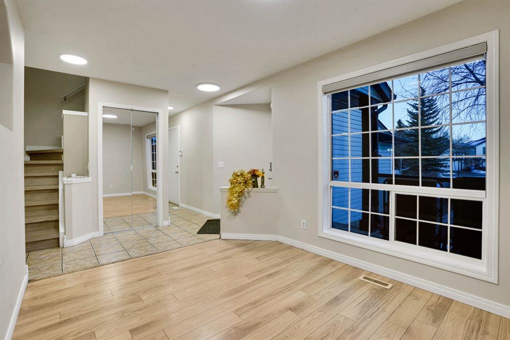 Picture for 58 lakeview Bay 