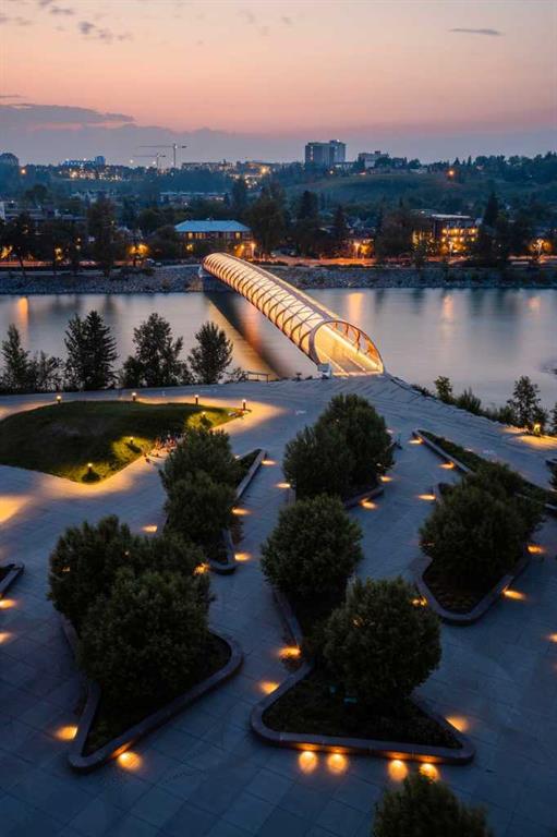 Picture for 811, 738 1 Avenue SW