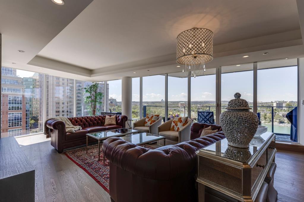 Picture for 811, 738 1 Avenue SW