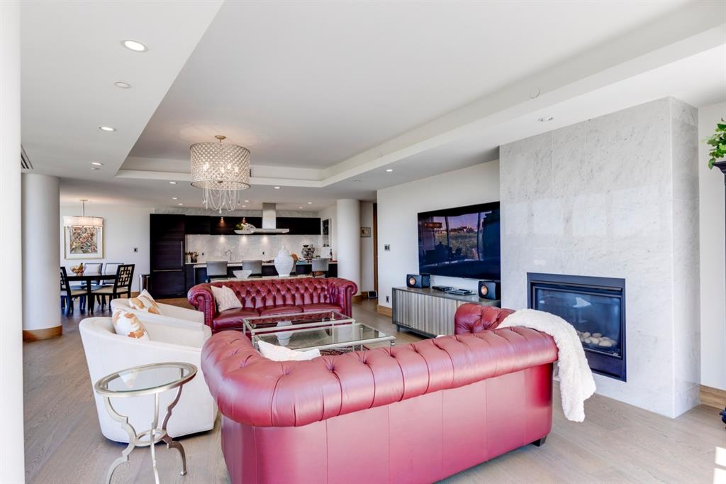 Picture for 811, 738 1 Avenue SW