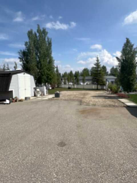 Picture for 5067, 35468 Range Road 30  