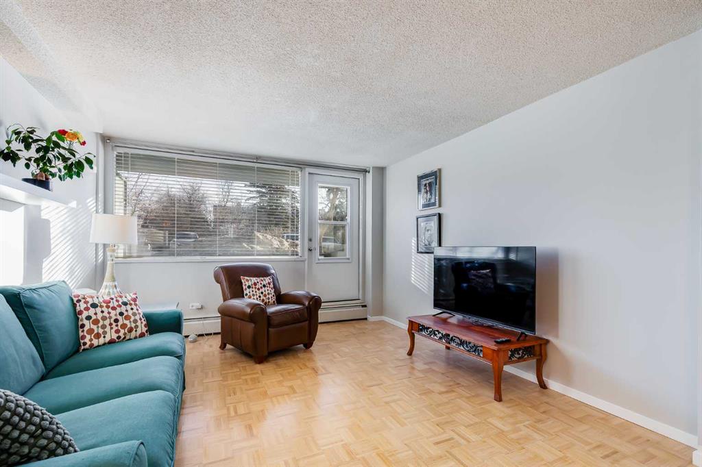 Picture for 126, 1616 8th Avenue NW