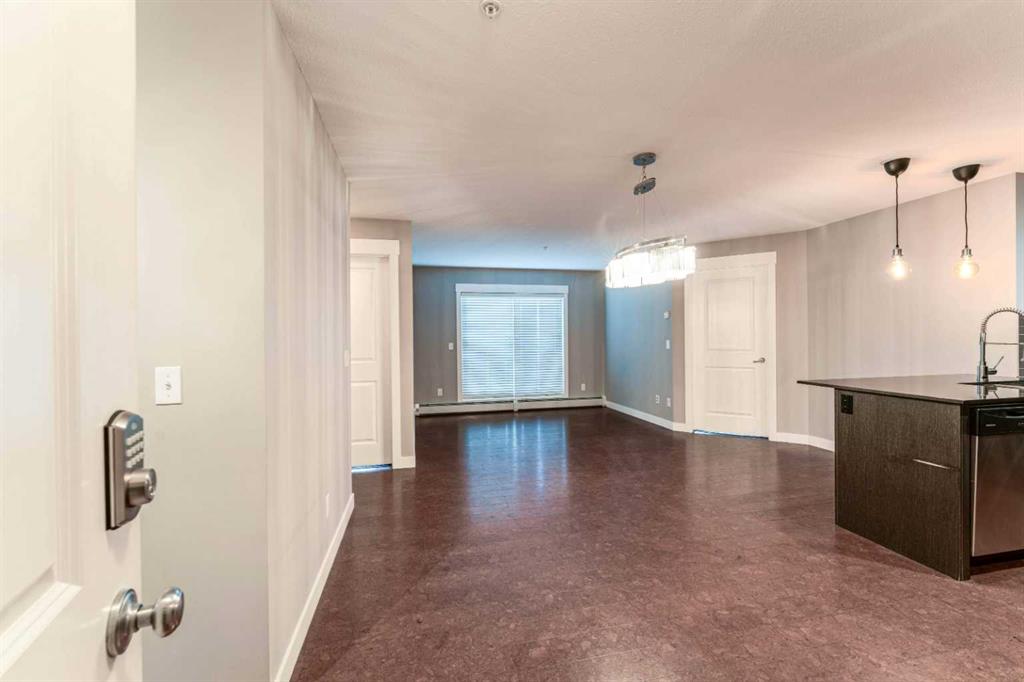 Picture for 1309, 11 Mahogany Row SE