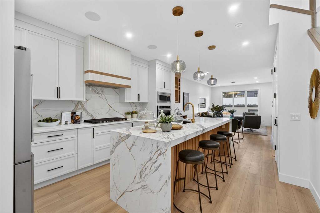 Picture for 1325B 20 Avenue NW