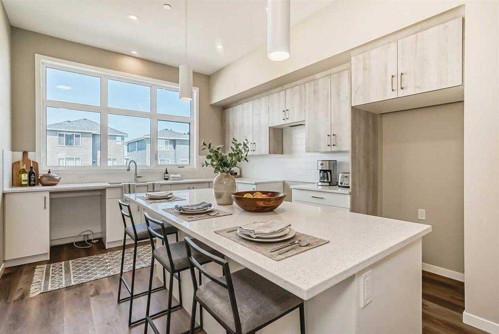 Picture for 385 Hotchkiss Drive SE