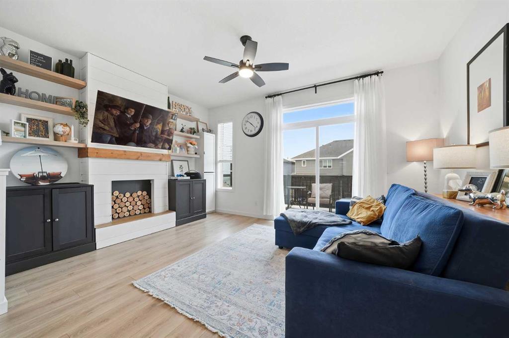 Picture for 93 Walgrove Common SE