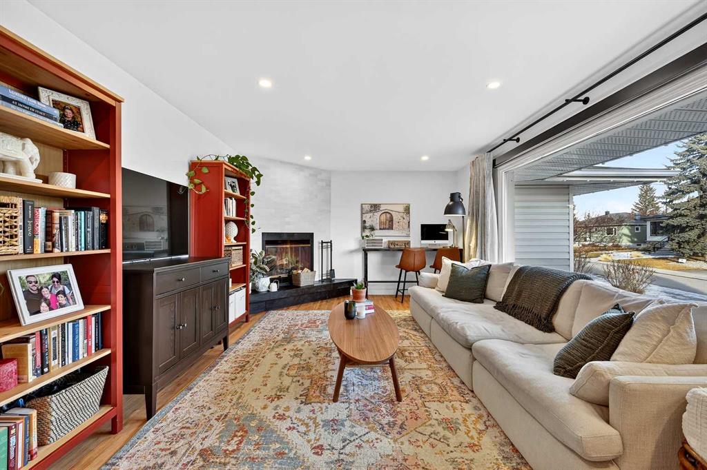 Picture for 3231 25 Street SW