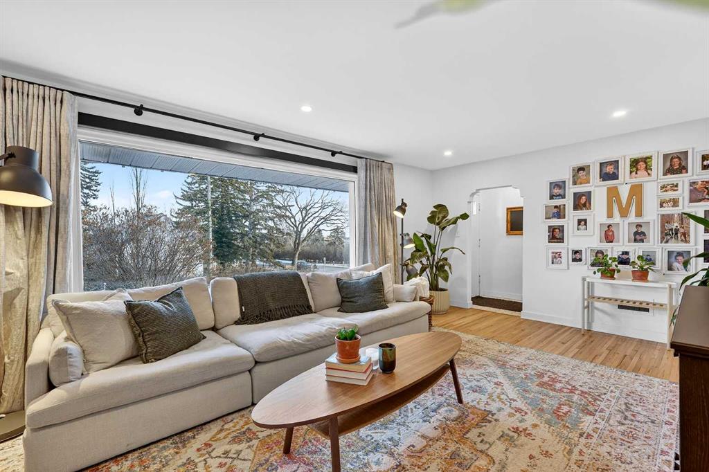 Picture for 3231 25 Street SW