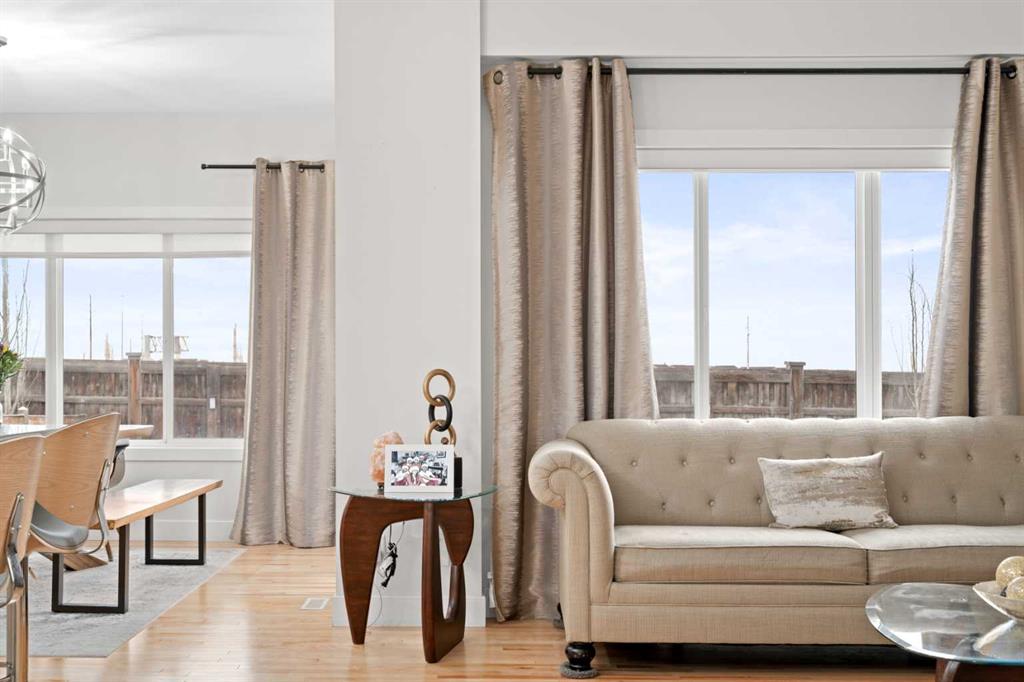 Picture for 115 Mahogany Way SE