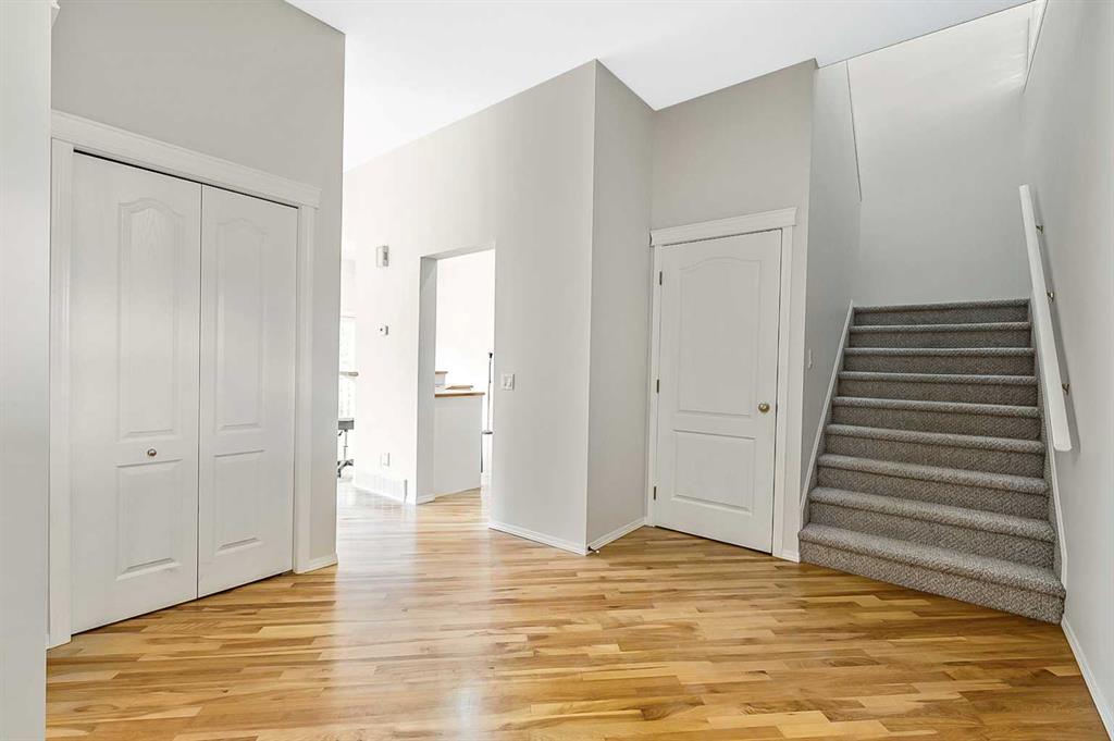 Picture for 265 Somerside Park SW