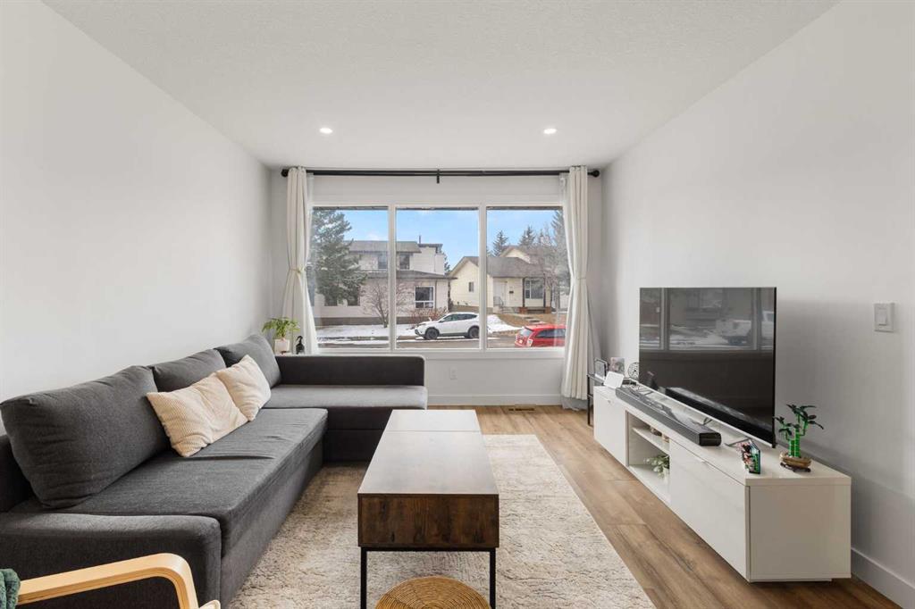 Picture for 110 Cedarwood Hill SW