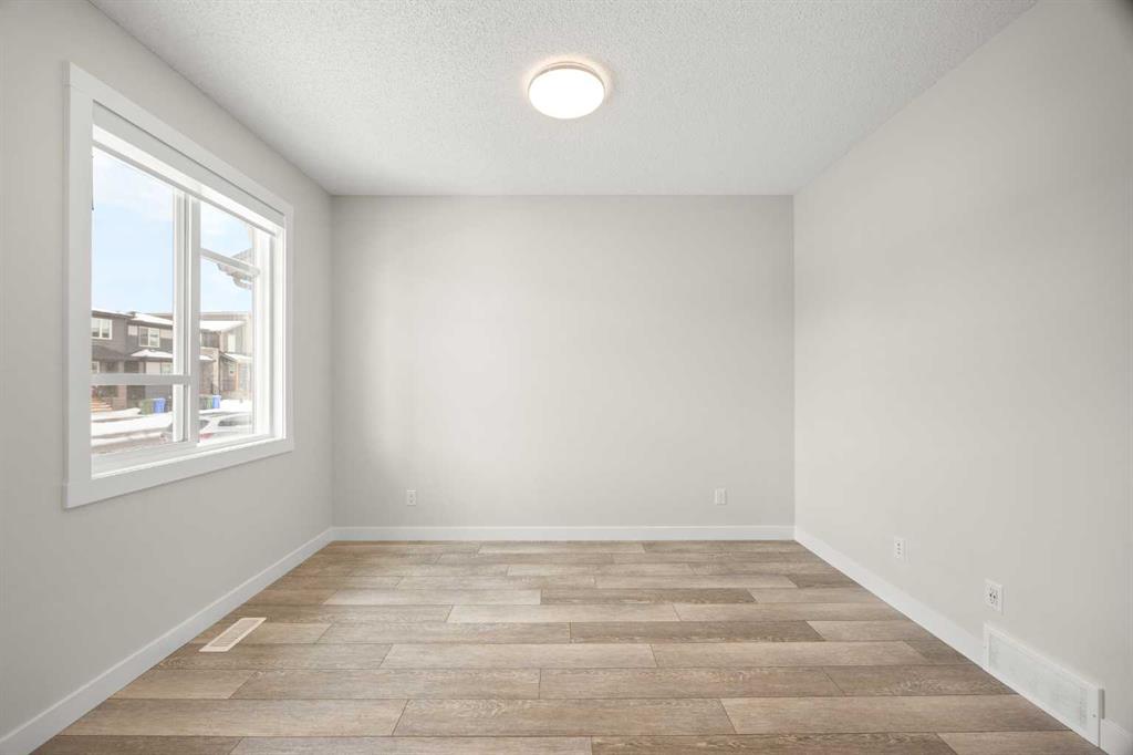 Picture for 507 Lucas Boulevard NW