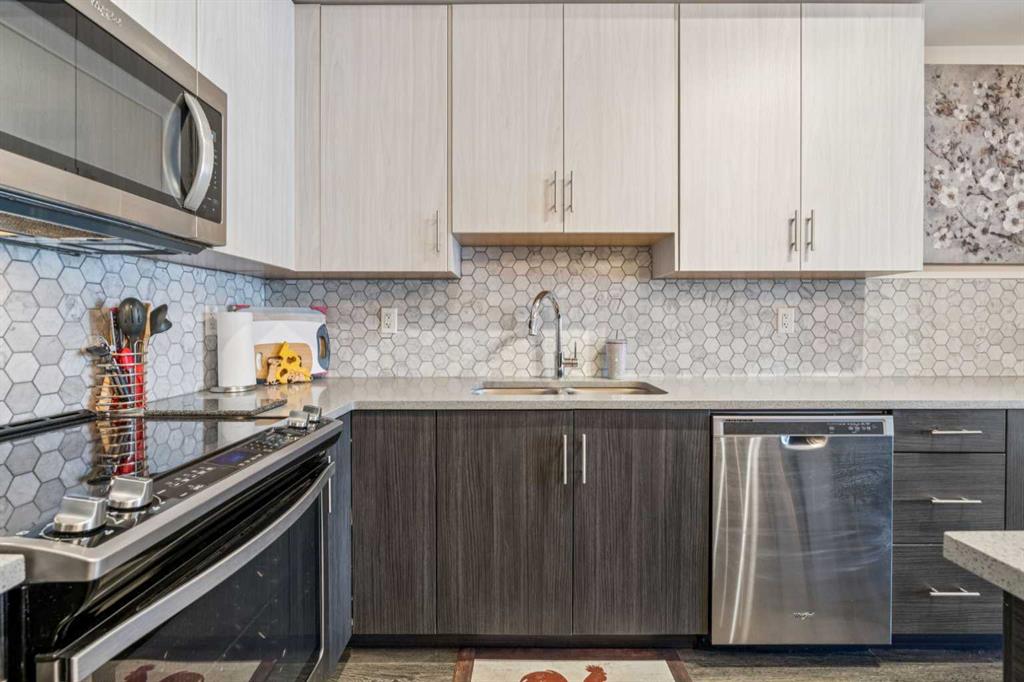 Picture for 7104, 151 Legacy Main Street SE