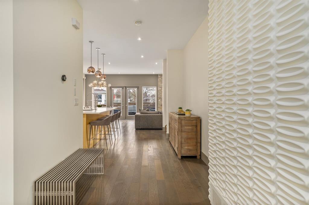 Picture for 1826 37 Avenue SW