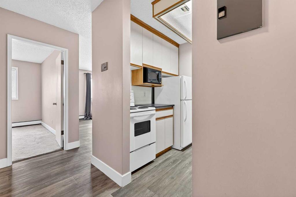 Picture for 402, 635 56 Avenue SW