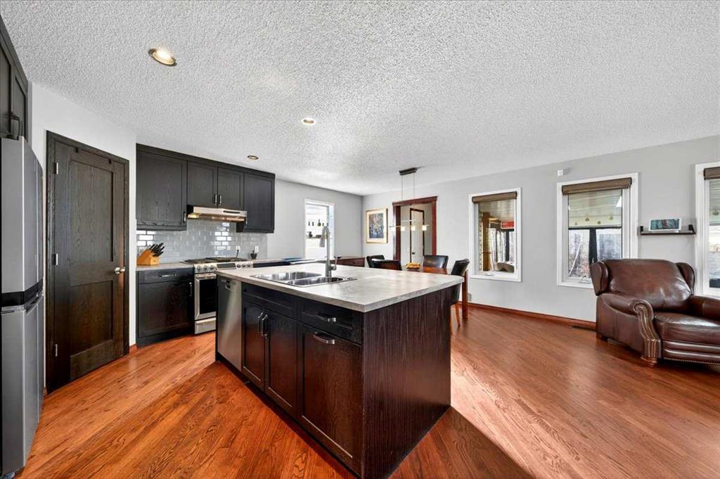 Picture for 18 Inverness Rise SE