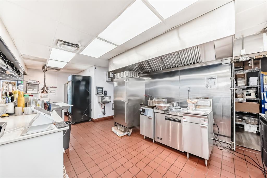 Picture for 20, 1814 Mayor Magrath Drive S