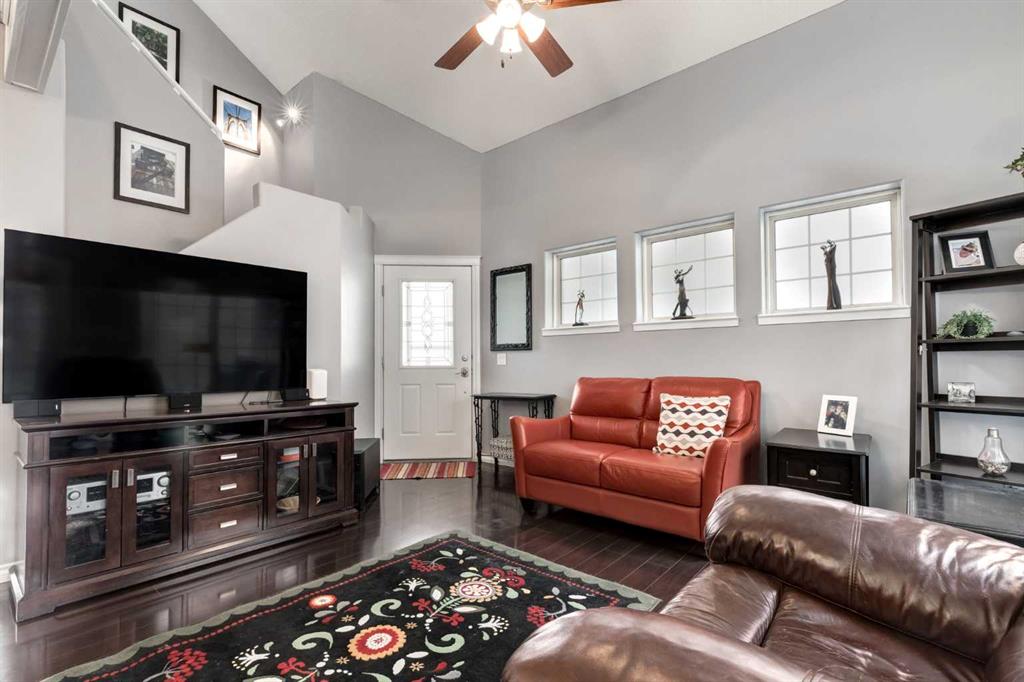 Picture for 206, 1997 Sirocco Drive SW