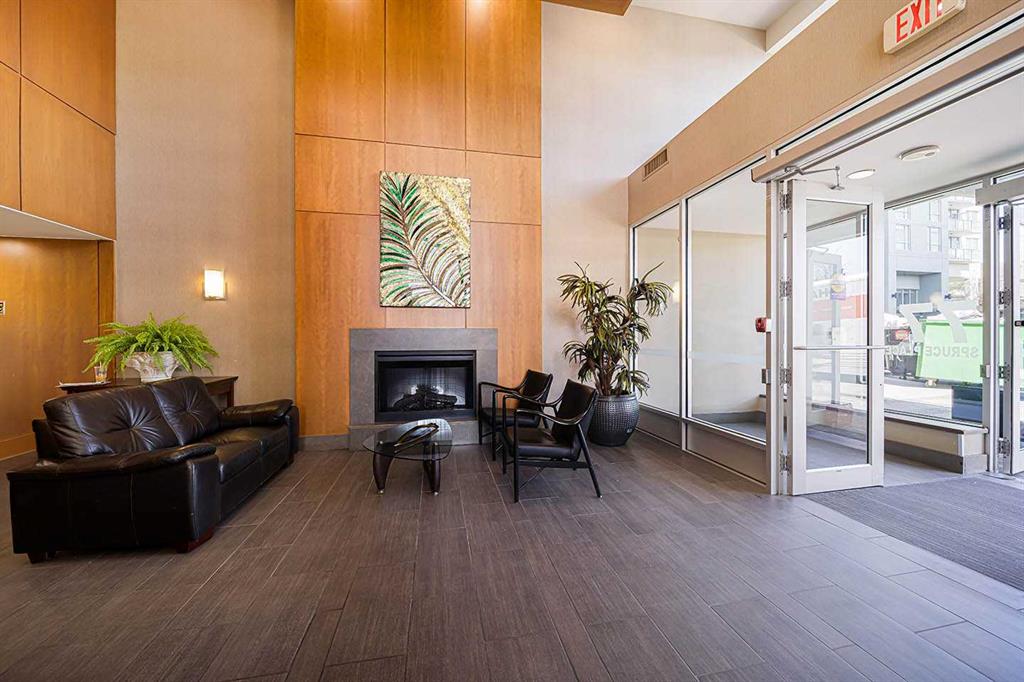 Picture for 707, 77 Spruce Place SW