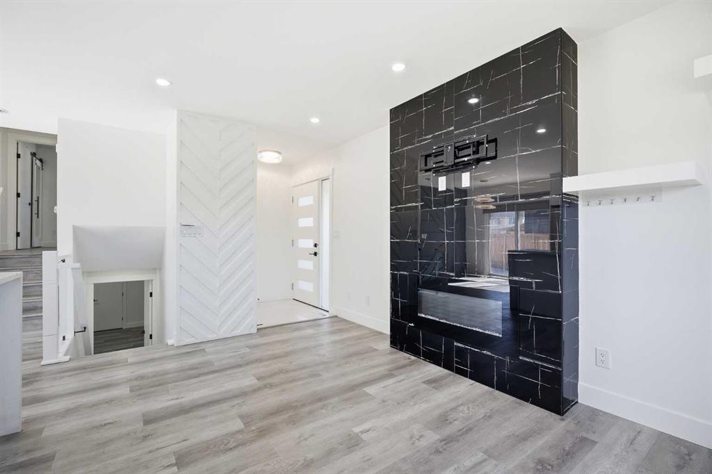 Picture for 248 Castledale Way NE