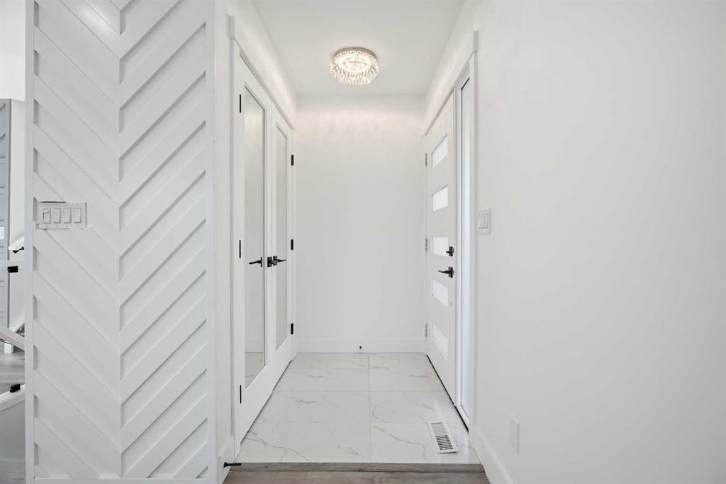 Picture for 248 Castledale Way NE