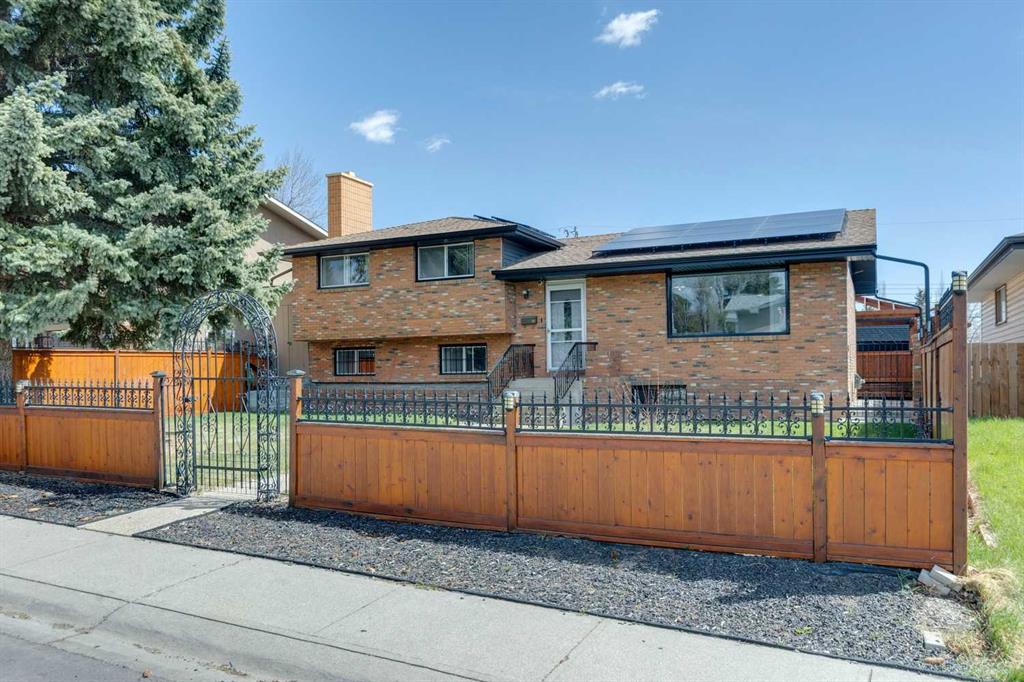 Picture for 12 Huntwick Way NE