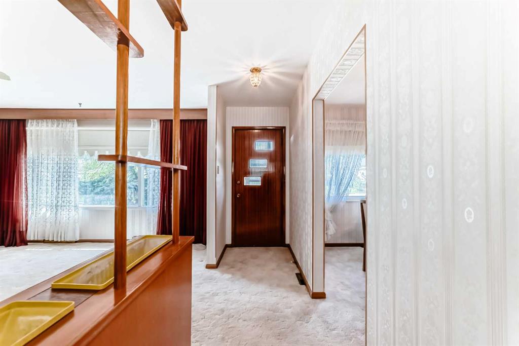 Picture for 54 Fullerton Road SE