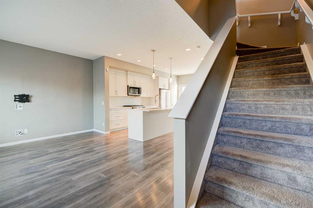 Picture for 198 Masters Avenue SE