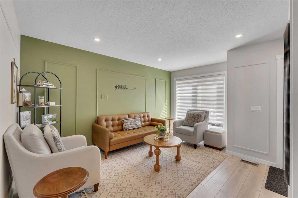 Picture for 124, 31 Red Embers Parade NE
